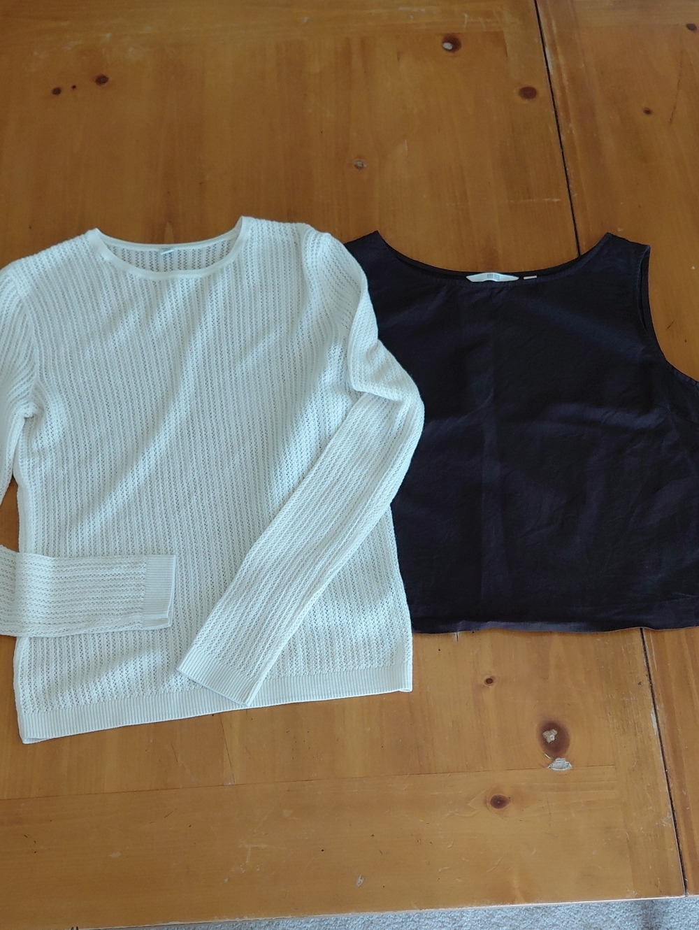 Uniqlo White Knit Sweater and Brown Tank Lot Women XS